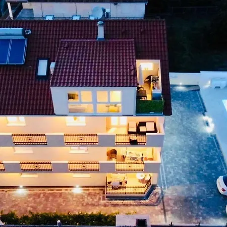 Apartment Aurora Kastela
